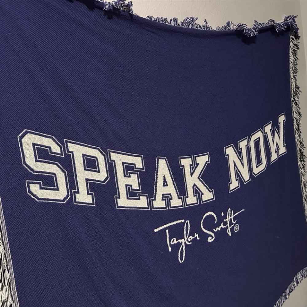 Taylor Swift Speak Now Blanket/Tapestry